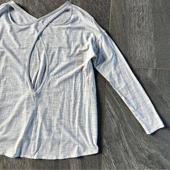 EUC Lululemon Back Into It Long Sleeve Open Strappy Back White Grey S/M Size 6 - Picture 8 of 16
